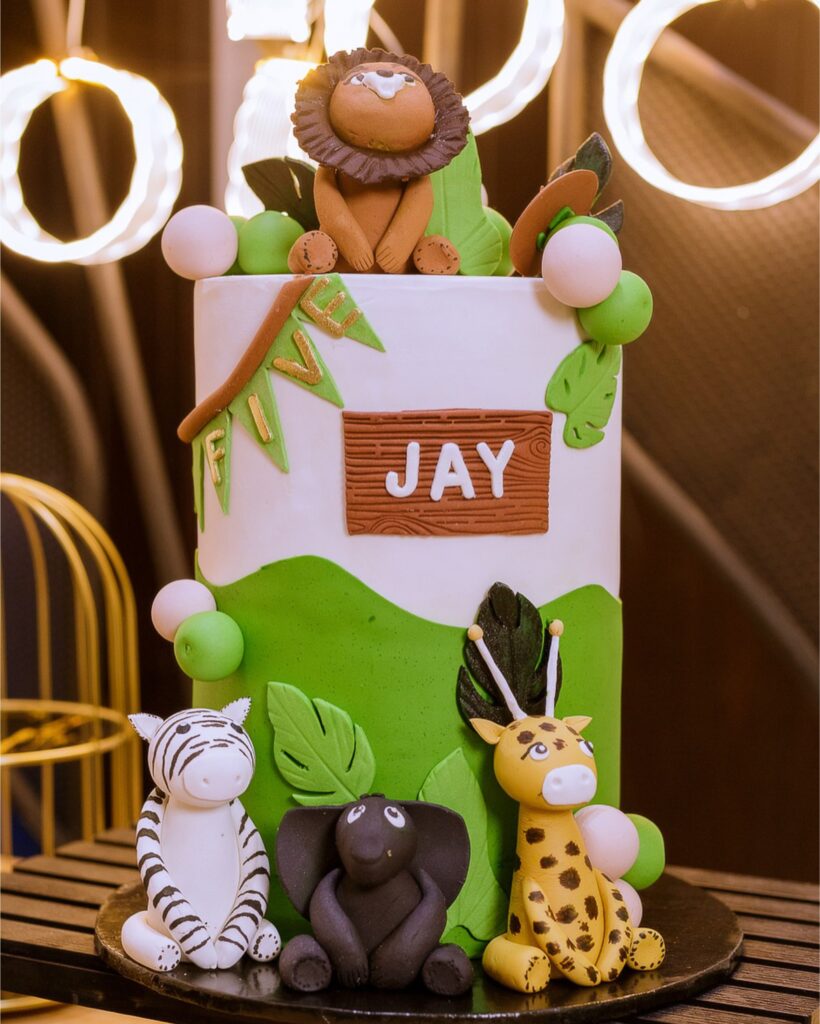 jungle adventure cake B -TheBakingBarnNG